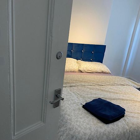 Marvellous Room 2 Stoke-on-Trent Eksteriør billede